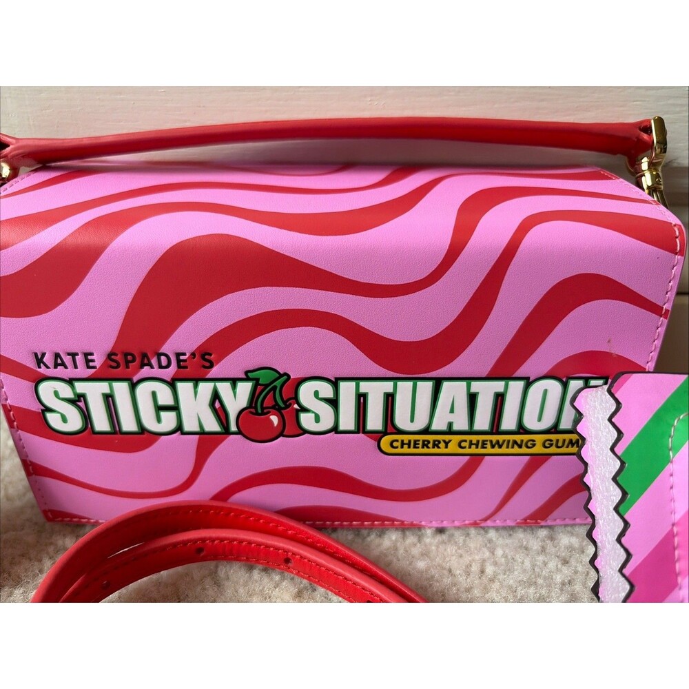 KATE SPADE Treat Yourself Bubblegum Crossbody Card Case Bag Charm Set Of 3 NWT - Picture 4 of 4